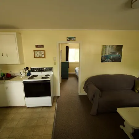 Creston Valley Motel Extérieur photo