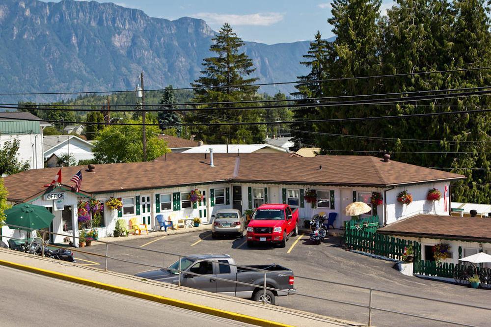Valley Motel Creston