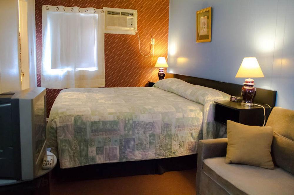 Valley Motel