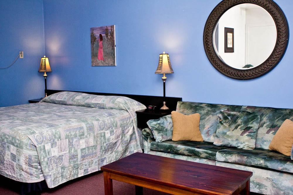 Valley Motel 3*